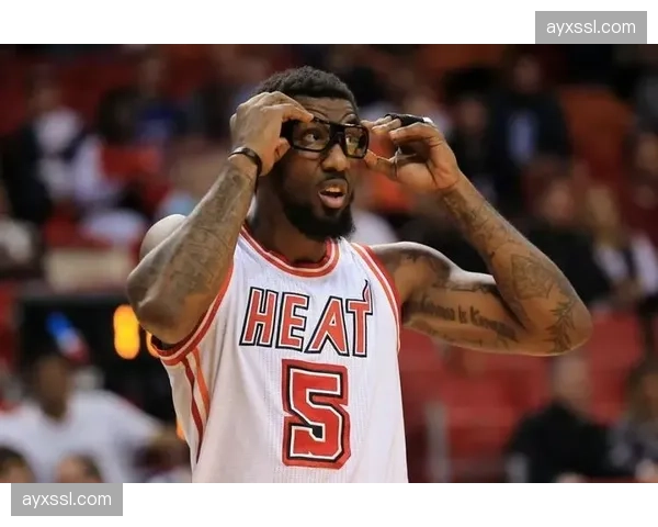 退役球星苏·伯德现身西雅图，主持女子体育领导力峰会